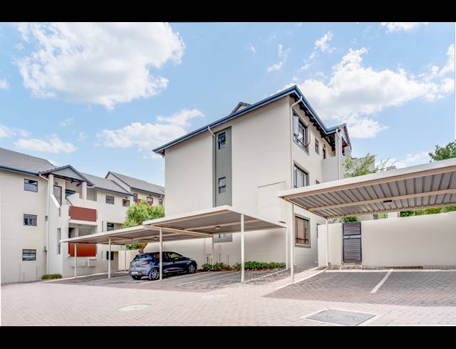 2 BEDROOM APARTMENT FOR SALE IN LONEHILL